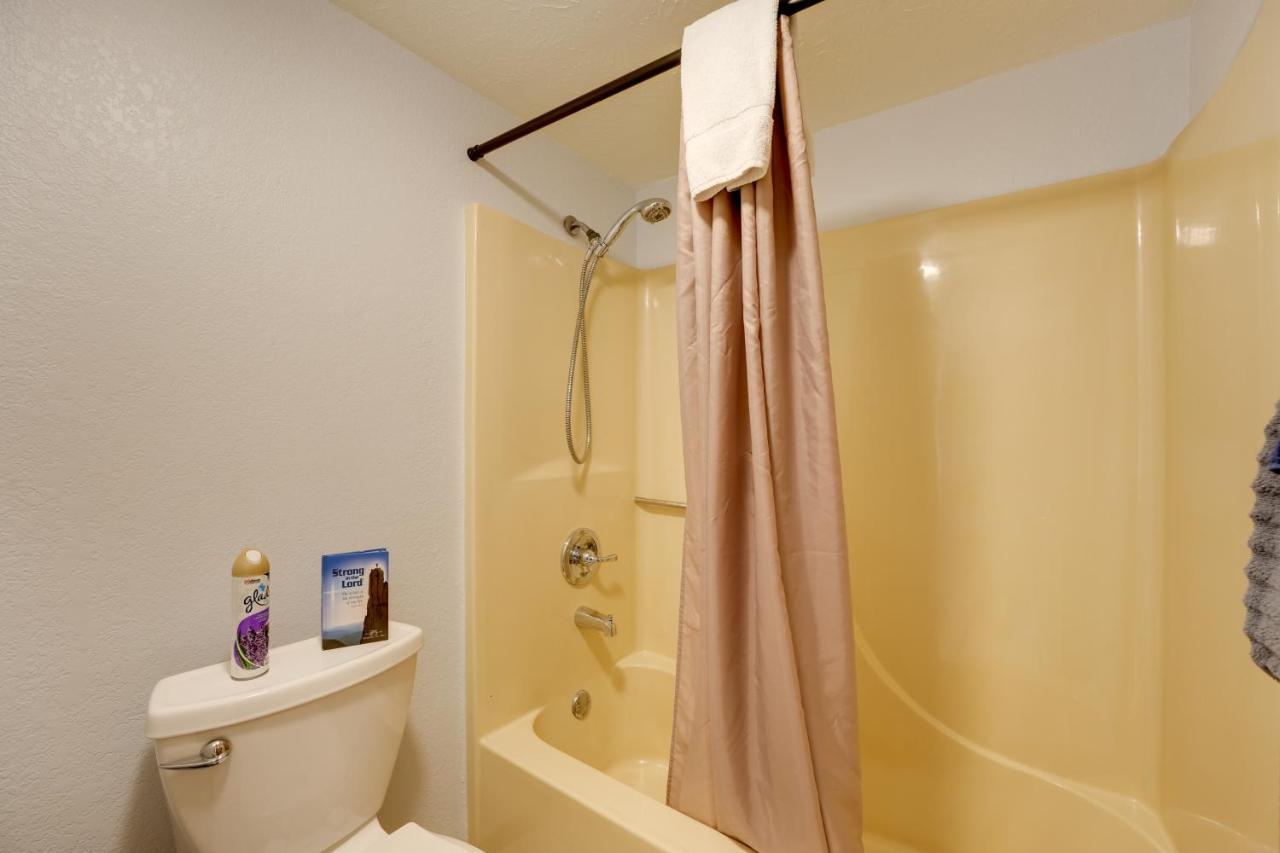 Condo With Balcony And Grill 3 Mi To Moonshine Beach! Μπράνσον Εξωτερικό φωτογραφία
