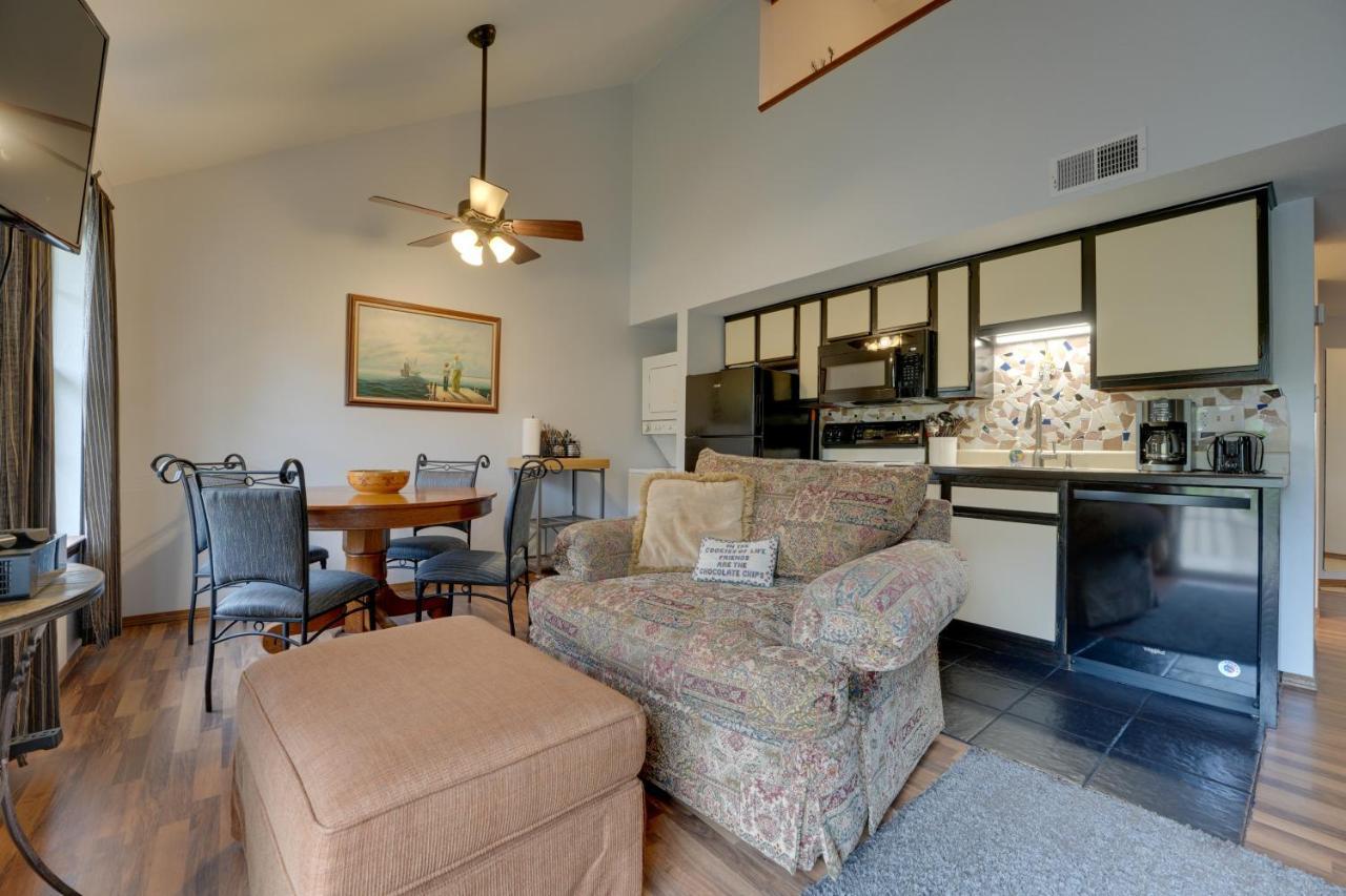 Condo With Balcony And Grill 3 Mi To Moonshine Beach! Μπράνσον Εξωτερικό φωτογραφία